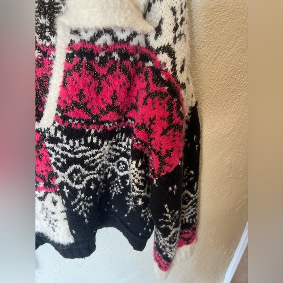 Anthropologie Pilcro V-Neck Fuzzy Printed Popover Sweater - Picture 10 of 15